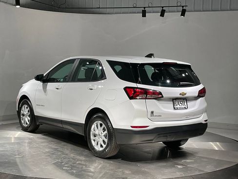 Used 2023 Chevrolet Equinox LS image 13