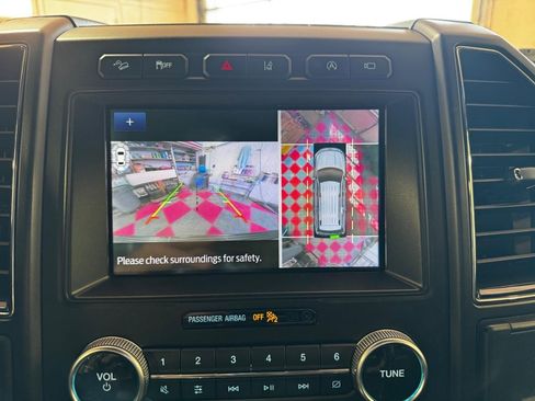 Used 2021 Ford Expedition Max Limited image 31