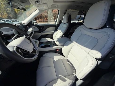 New 2026 Lincoln Aviator Reserve image 14