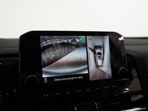 Used 2024 Nissan Pathfinder SL image 26