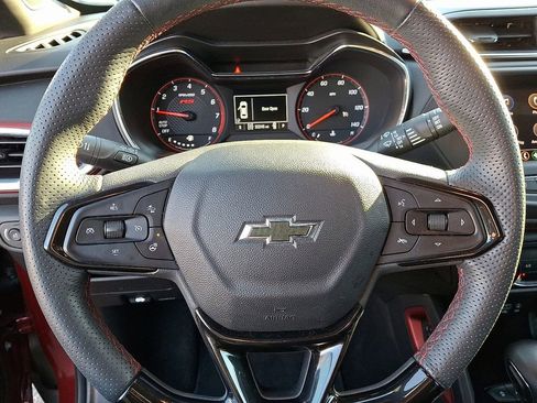 Used 2023 Chevrolet TrailBlazer RS image 24