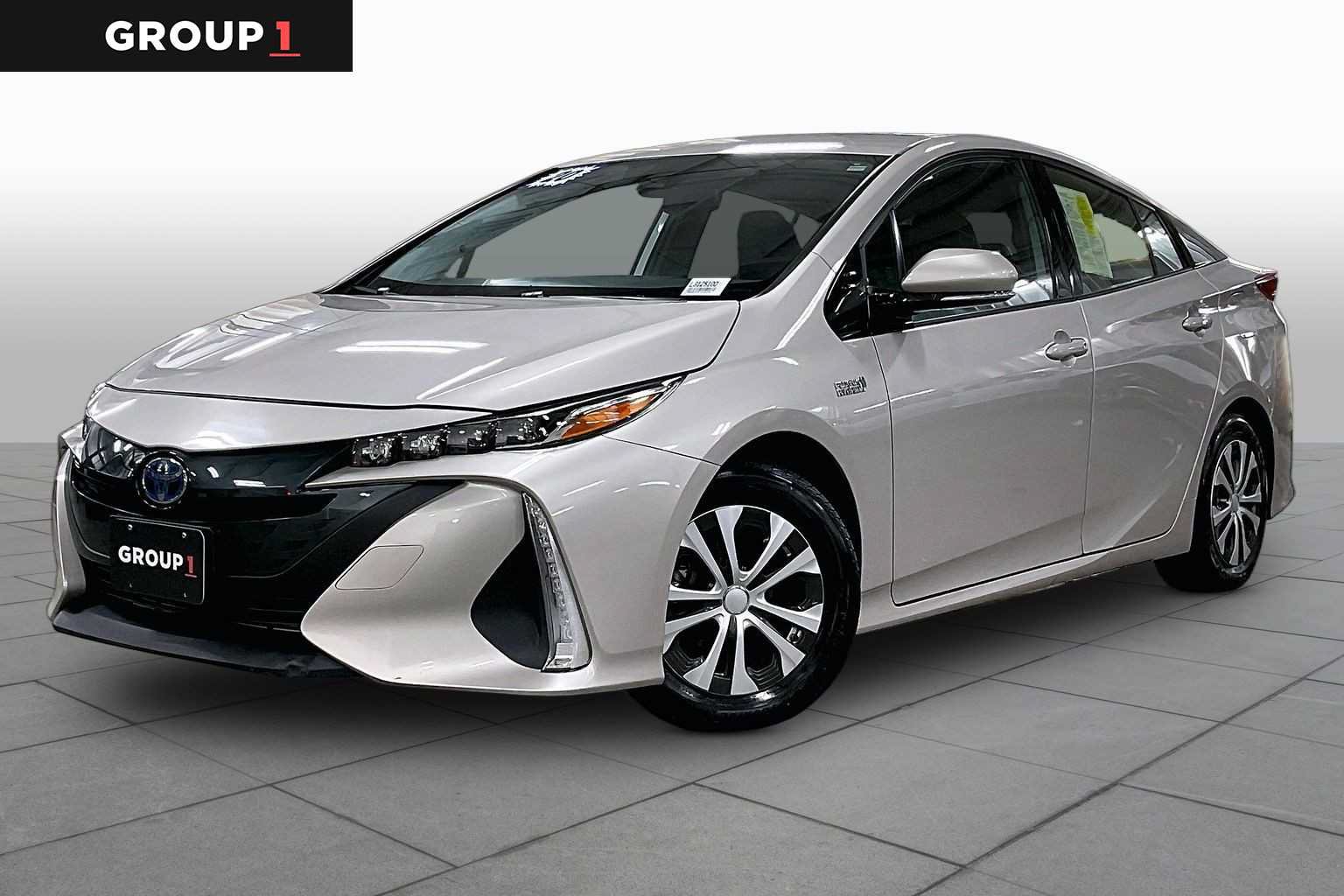 Used 2020 Toyota Prius Prime XLE FWD image 1