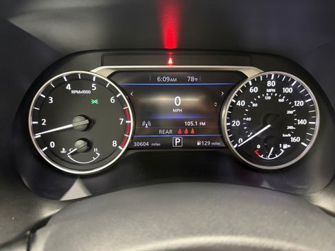 Used 2021 Nissan Sentra SV w/ SV Premium Package FWD image 16