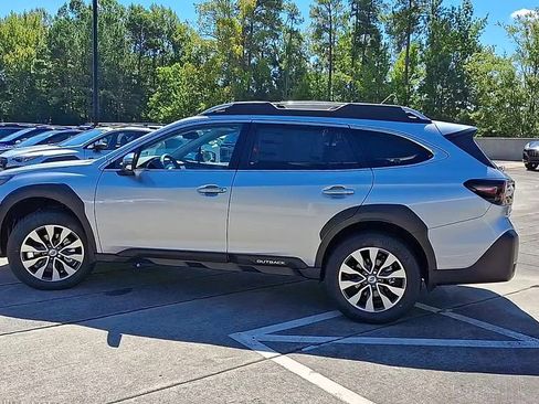 New 2025 Subaru Outback Touring w/ Popular Package #2 image 5