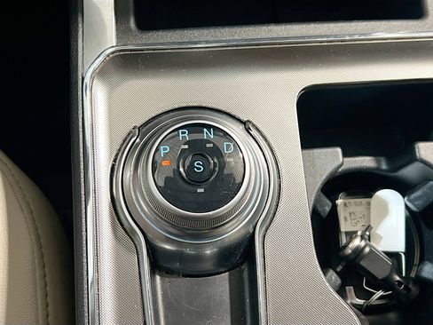 Used 2023 Ford Edge Titanium image 12