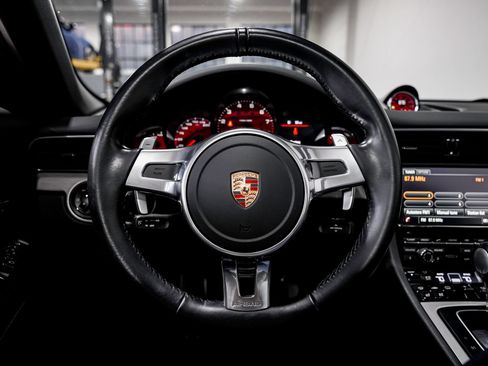 Used 2015 Porsche 911 Targa 4S AWD/4WD image 11