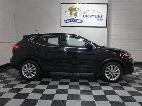 Used 2021 Nissan Rogue Sport S image 6