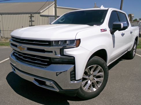 Used 2020 Chevrolet Silverado 1500 LTZ image 1