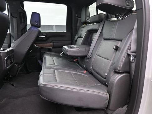 Used 2020 Chevrolet Silverado 2500 High Country w/ Technology Package image 16