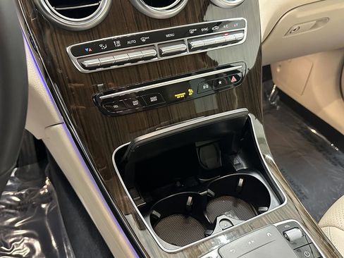 Certified 2022 Mercedes-Benz GLC 300 image 31