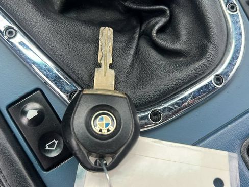 Used 2000 BMW M Roadster RWD image 17