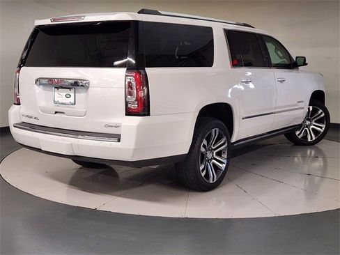 Used 2018 GMC Yukon XL Denali w/ Denali Ultimate Package image 2