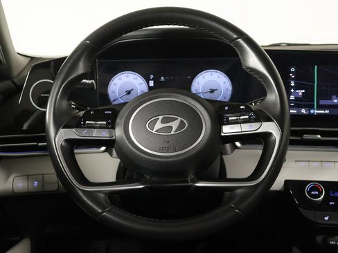 Used 2024 Hyundai Elantra Limited FWD image 38
