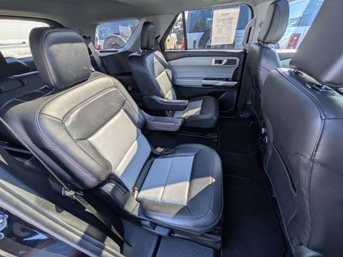 Used 2023 Ford Explorer XLT w/ Equipment Group 202A image 24