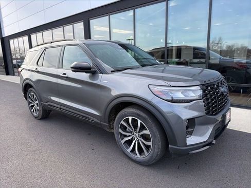 New 2026 Ford Explorer ST-Line image 1