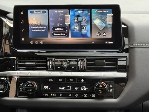 New 2026 Nissan Pathfinder Platinum AWD/4WD image 17
