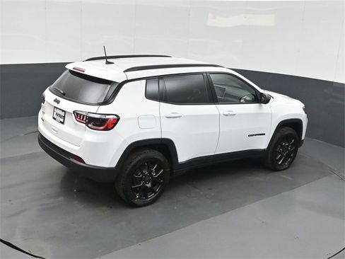 New 2026 Jeep Compass Latitude image 31