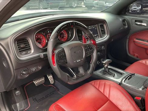Used 2022 Dodge Charger SRT Hellcat w/ Harman/Kardon Audio Group image 19