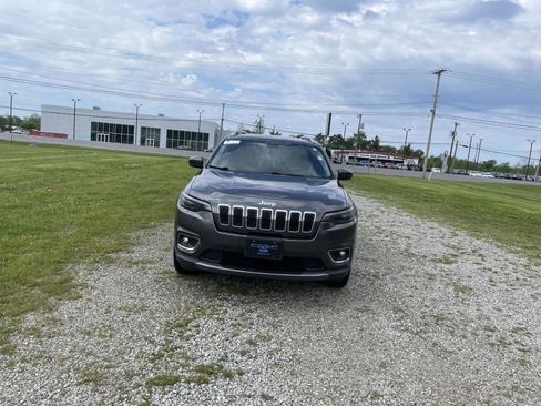 Used 2019 Jeep Cherokee Limited AWD/4WD image 8