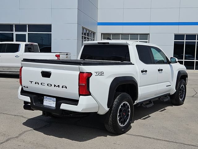 Used 2024 Toyota Tacoma TRD Off-Road AWD/4WD image 4