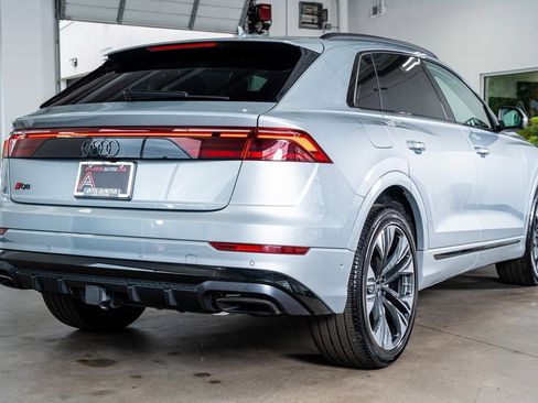 Used 2024 Audi Q8 Premium Plus w/ Premium Plus Package image 6