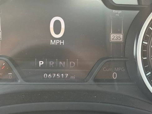 Used 2019 RAM 1500 Big Horn RWD image 9