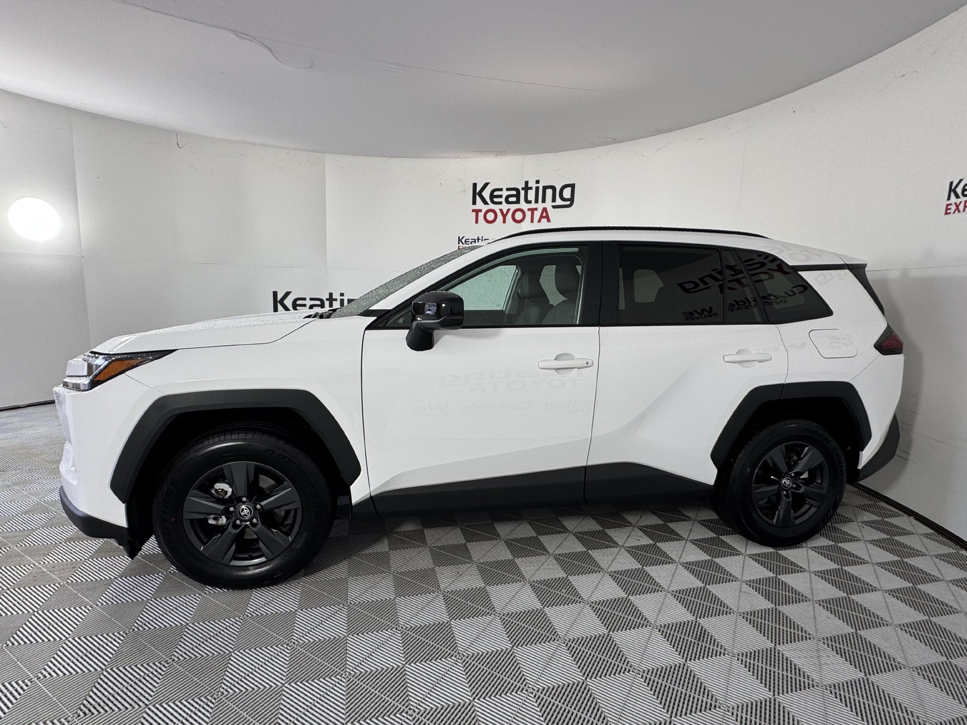 Used 2026 Toyota RAV4 XLE Premium AWD/4WD image 7