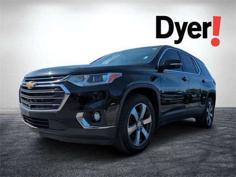Used 2020 Chevrolet Traverse LT w/ LT Premium Package image 8