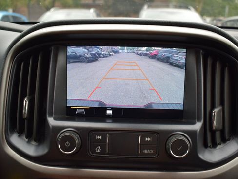 Used 2021 Chevrolet Colorado Z71 AWD/4WD image 28
