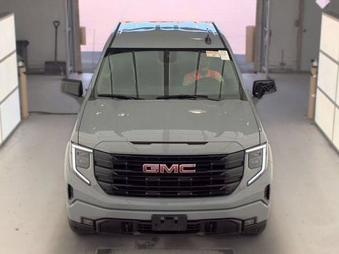 Used 2024 GMC Sierra 1500 Elevation AWD/4WD image 3