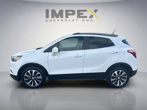 Used 2021 Buick Encore Preferred FWD image 2