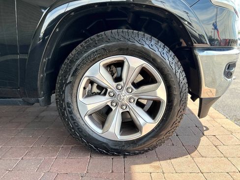 Used 2022 RAM 1500 Limited AWD/4WD image 35