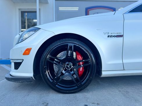 Used 2012 Mercedes-Benz CLS 63 AMG image 16