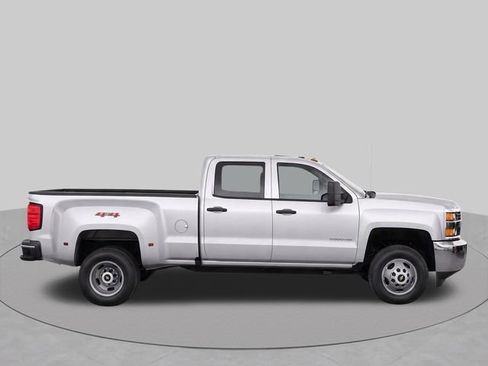 Used 2019 Chevrolet Silverado 3500 W/T AWD/4WD image 8
