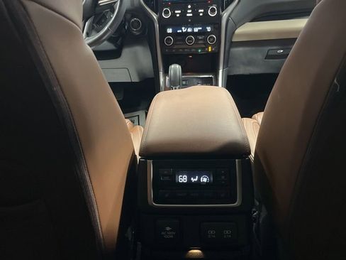 Used 2019 Subaru Ascent Touring w/ Popular Package #2 image 34