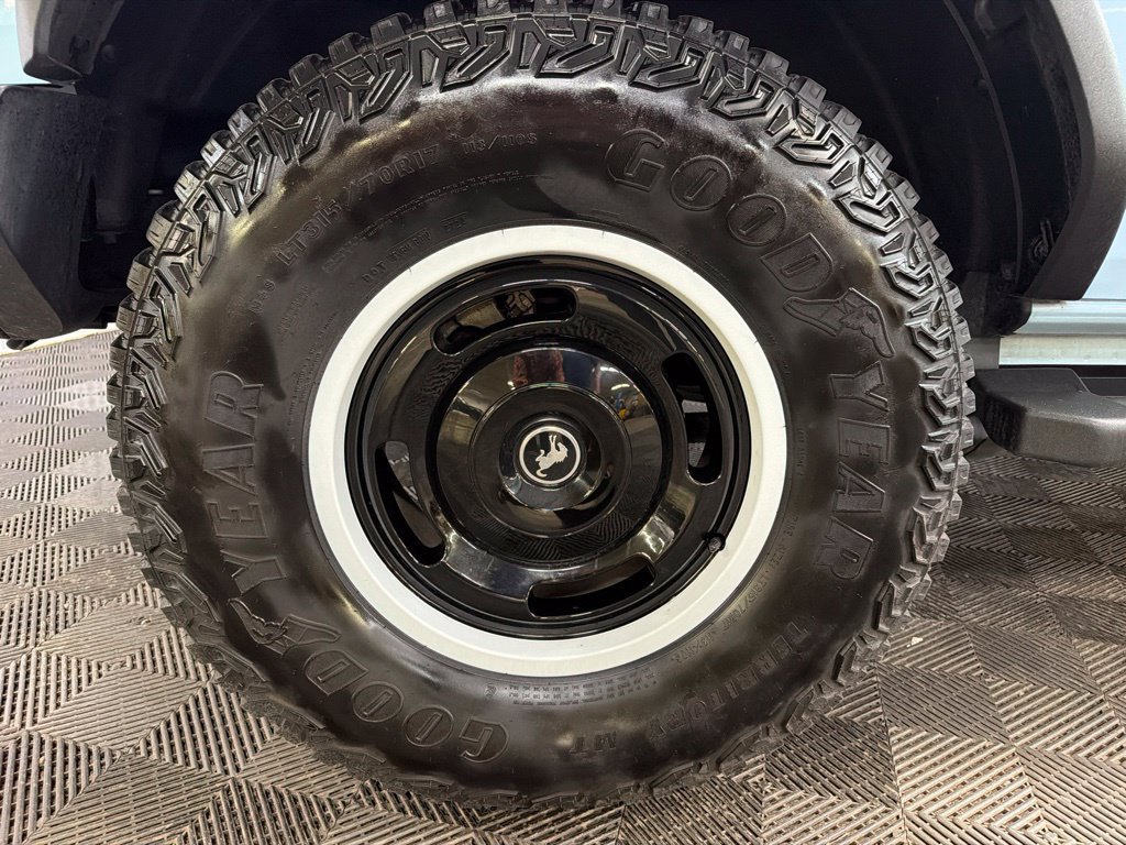 Used 2024 Ford Bronco Heritage Edition AWD/4WD image 14