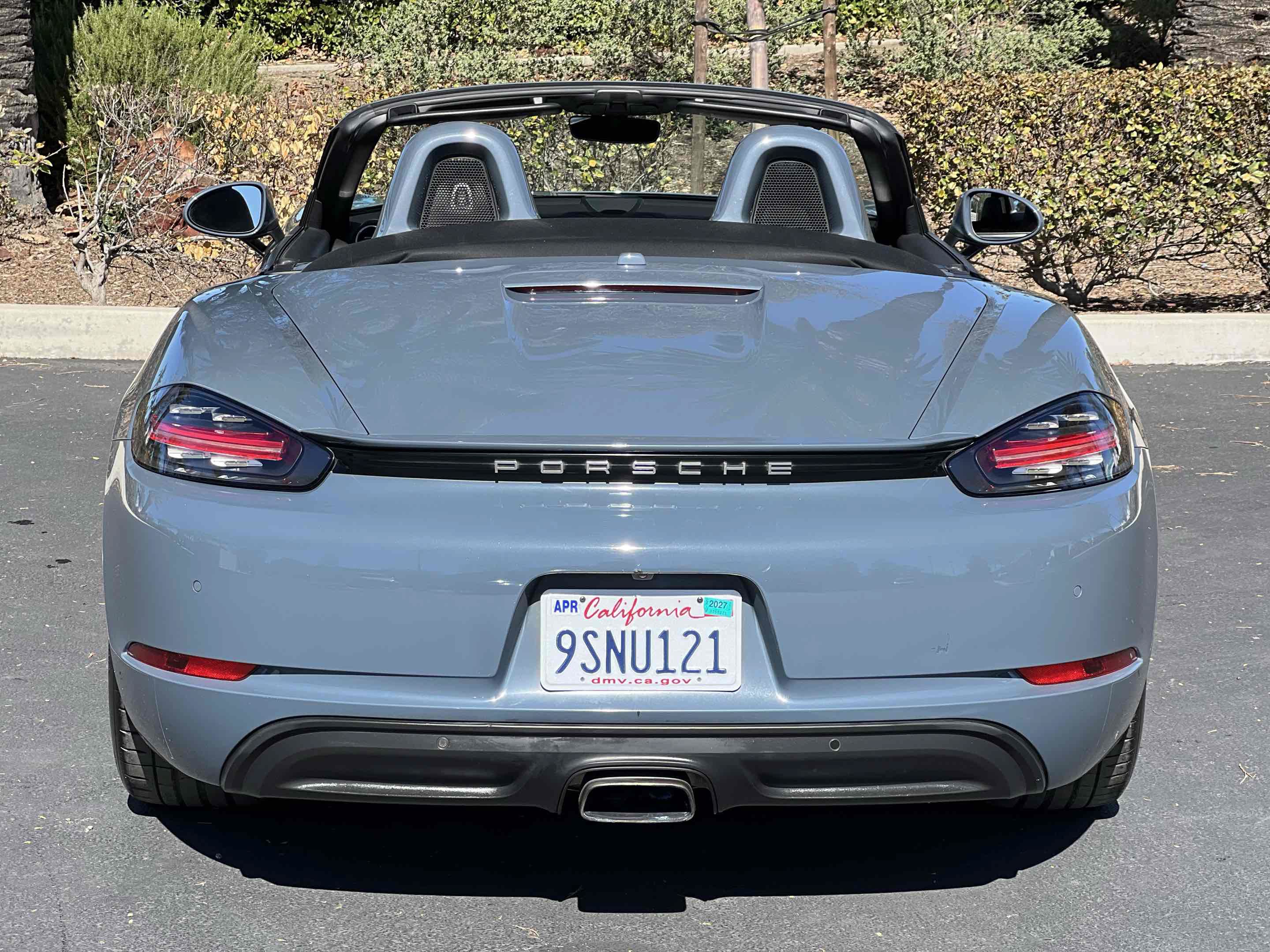 Used 2017 Porsche 718 Boxster RWD image 12