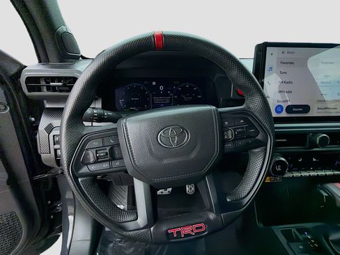 Used 2025 Toyota Tacoma TRD Pro image 10