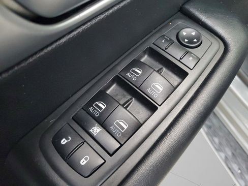 Certified 2020 Chrysler Pacifica Touring-L Plus w/ Advanced Safetytec Group image 17