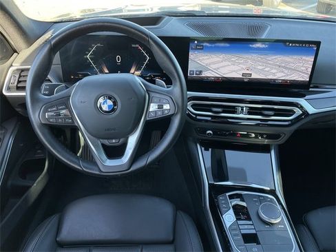 Used 2023 BMW 330i Sedan w/ Premium Package image 10
