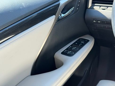Used 2019 Lexus RX 350L AWD w/ Accessory Package image 6
