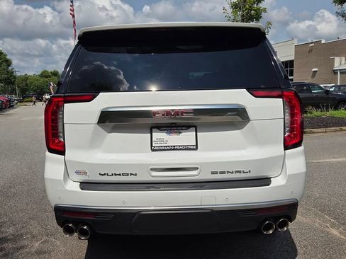 Used 2022 GMC Yukon Denali RWD image 5
