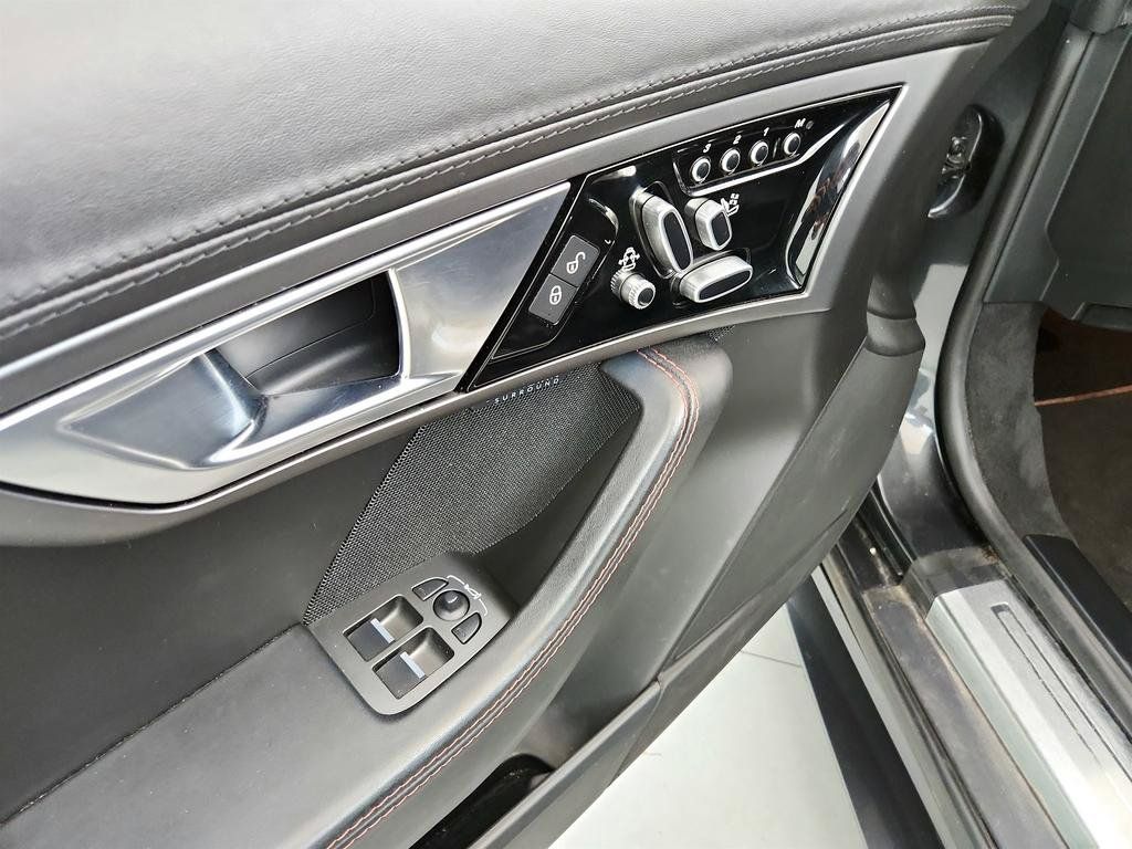 Used 2017 Jaguar F-TYPE S AWD/4WD image 22