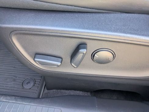 Used 2026 Ford Escape ST-Line w/ Tech Pack #1 FWD image 21
