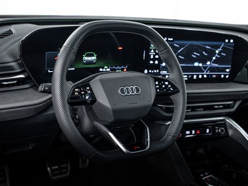 Certified 2025 Audi SQ5 Premium Plus w/ Premium Plus Package image 11