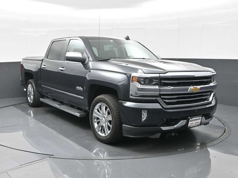 Used 2018 Chevrolet Silverado 1500 High Country image 2
