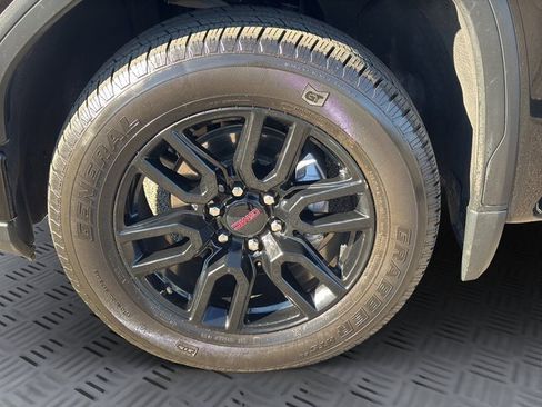 Used 2023 GMC Sierra 1500 Elevation image 30