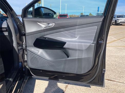 Used 2023 Volkswagen ID.4 Pro S image 10