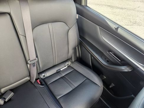 Used 2025 MAZDA CX-70 Plug-In Hybrid w/ Premium Pkg AWD/4WD image 17