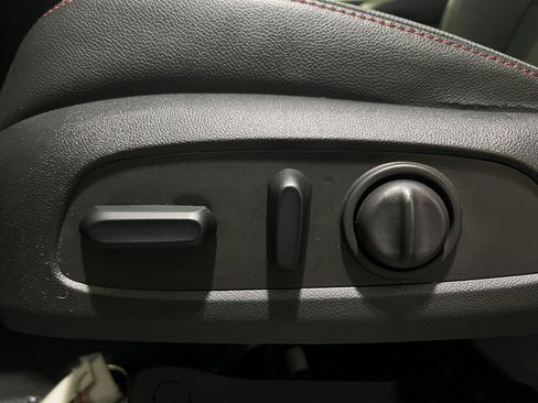 Used 2024 Chevrolet Equinox RS AWD/4WD image 13